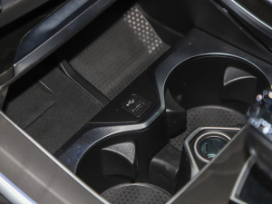 2022xDrive40i M\b п؅^