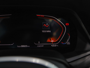 2022xDrive40i M\b п؅^