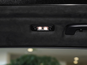 2022xDrive40i M\b п؅^