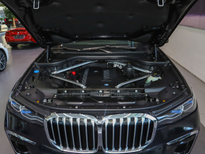 2022xDrive40i M\(yn)(dng)b l(f)(dng)C(j)