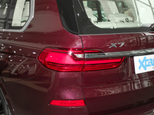 2022xDrive40i M\b β