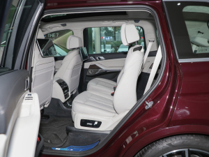 2022xDrive40i M\b ſg