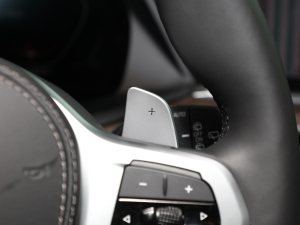 2022xDrive40i M\b п؅^