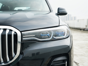 2022xDrive40i ͺAb ^