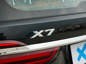 2022xDrive40i ͺAb ^