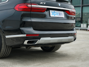 2022xDrive40i ͺAb ^