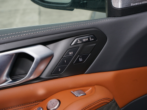 2022xDrive40i ͺAb g