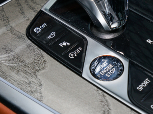 2022xDrive40i ͺAb п؅^