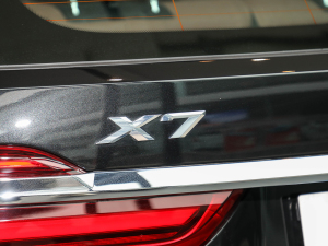 2022xDrive40i IͺAb ^