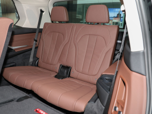 2022xDrive40i IͺAb g