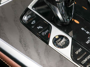 2022xDrive40i IͺAb п؅^