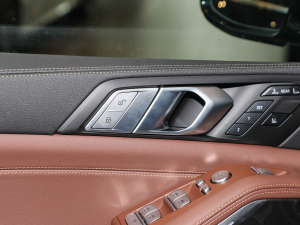 2022xDrive40i IͺAb п؅^