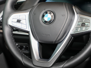 2022xDrive40i IͺAb п؅^(q)