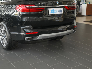 2022xDrive40i ͺAb ^