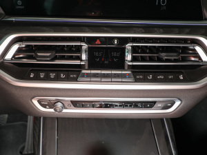 2022xDrive40i ͺAb {{