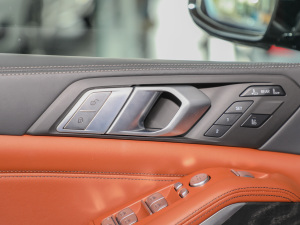 2022xDrive40i ͺAb п؅^(q)