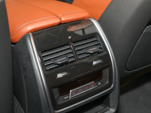 2022xDrive40i ͺAb п؅^(q)