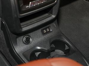 2022xDrive40i ͺAb п؅^(q)