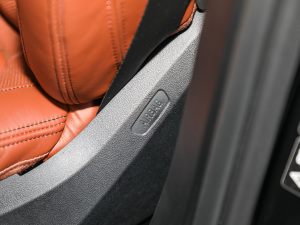 2022xDrive40i ͺAb п؅^(q)