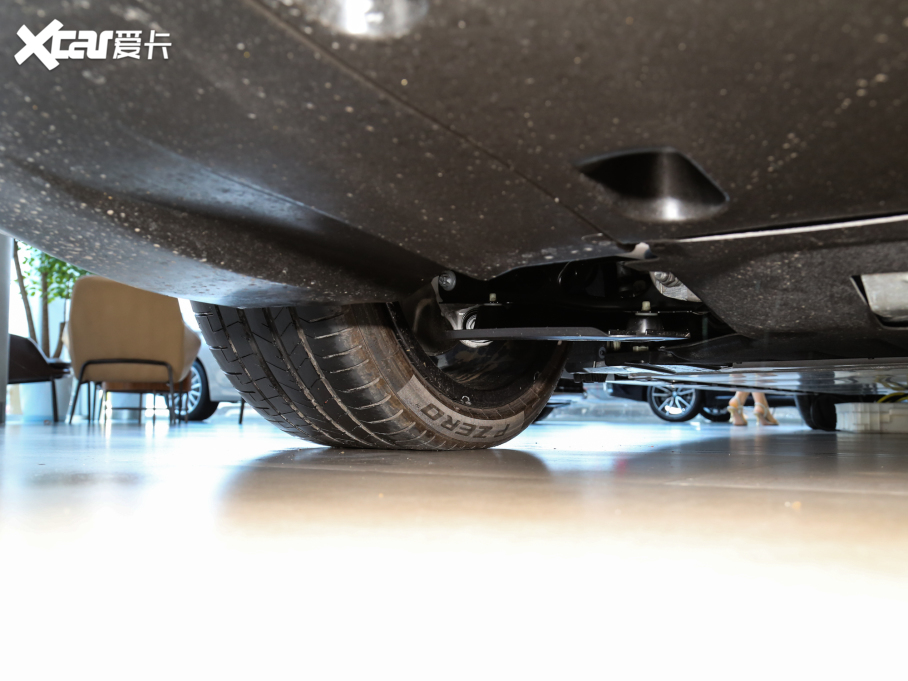 2023Ri7 xDrive60L Ab