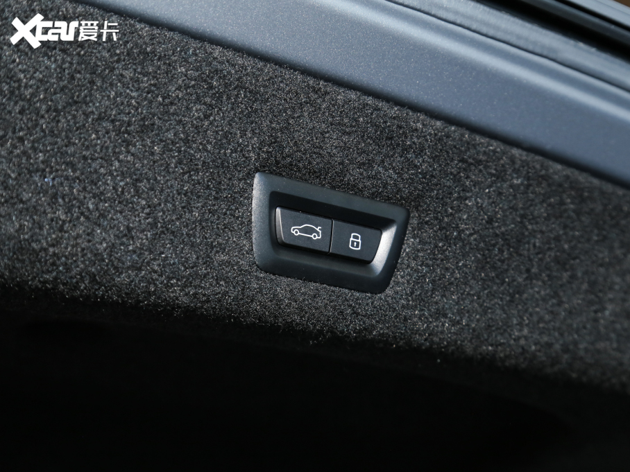 2023Ri7 xDrive60L Ab