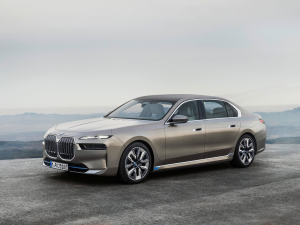 2023款xDrive60L M运动套装 整体外观