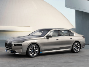 2023款xDrive60L M运动套装 整体外观