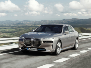 2023款xDrive60L M运动套装 整体外观