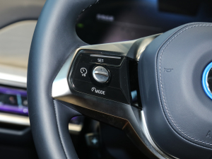 2023xDrive60L Ab п؅^