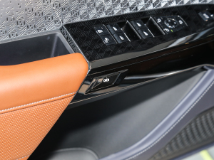 2023xDrive60L Ab п؅^