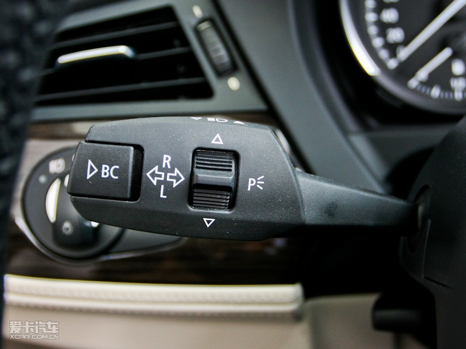 2009RZ4 sDrive30i hа