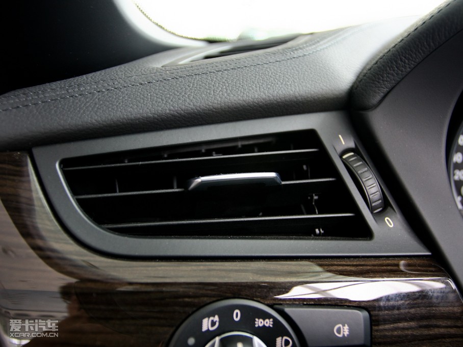 2009RZ4 sDrive30i hа