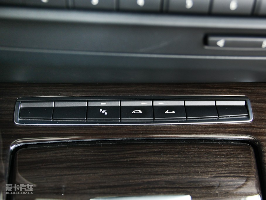 2009RZ4 sDrive30i hа