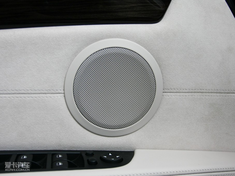 2009RZ4 sDrive30i hа