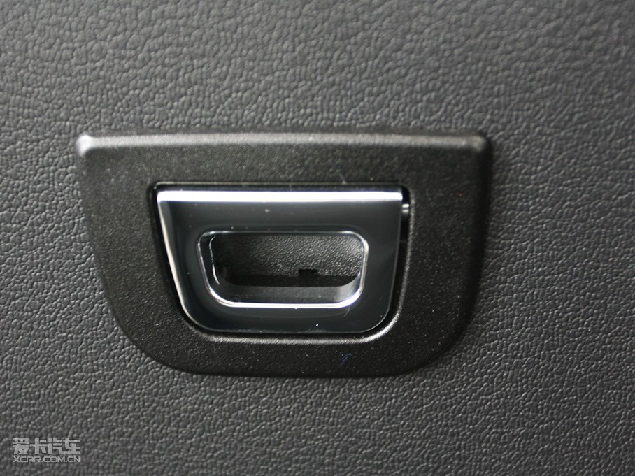 2009RZ4 sDrive30i hа