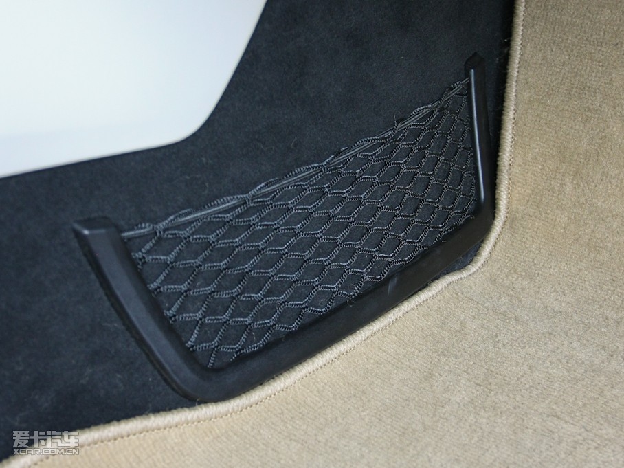 2009RZ4 sDrive30i hа