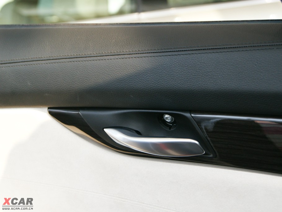 2009RZ4 sDrive35i hа