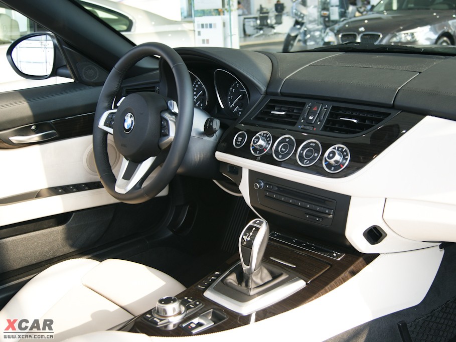 2009RZ4 sDrive35i hа