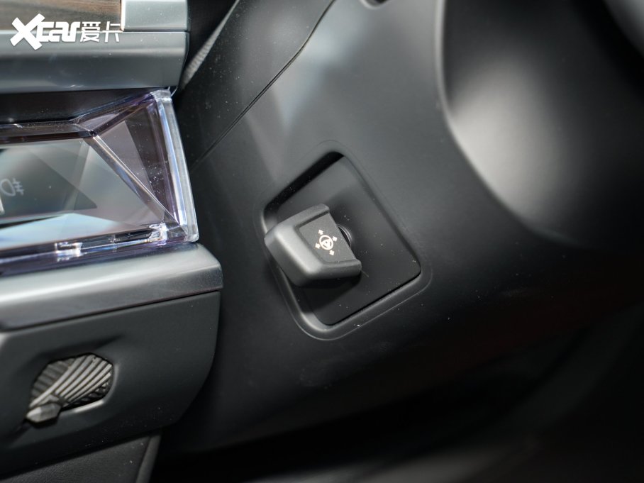 2023R7ϵ 735Li Ab