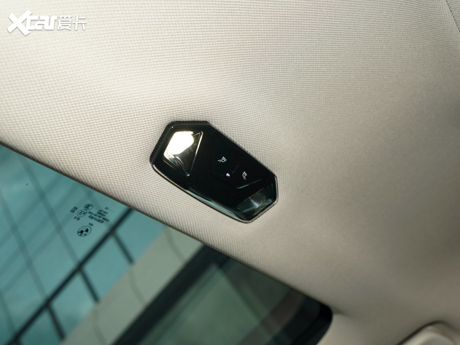 2023��R7ϵ 735Li ���A���b