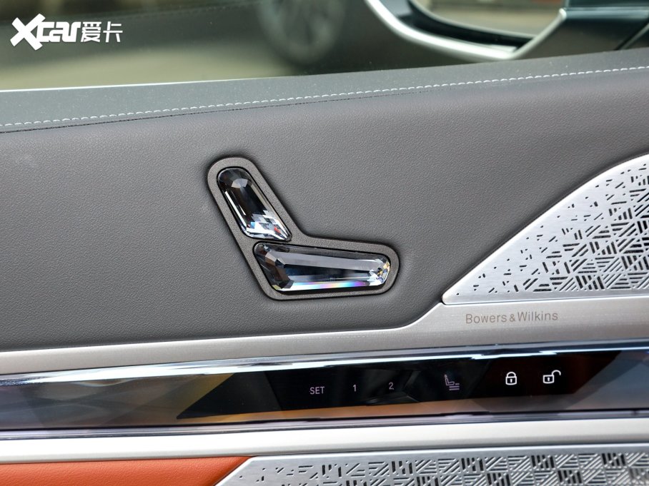 2023R7ϵ 740Li  Ab