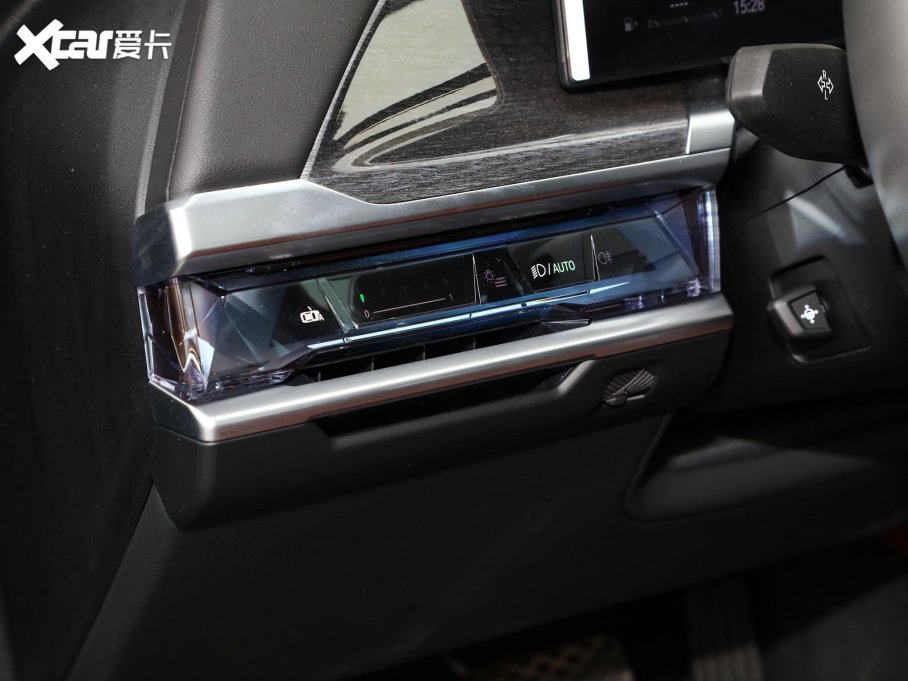 2023R7ϵ 740Li  Ab