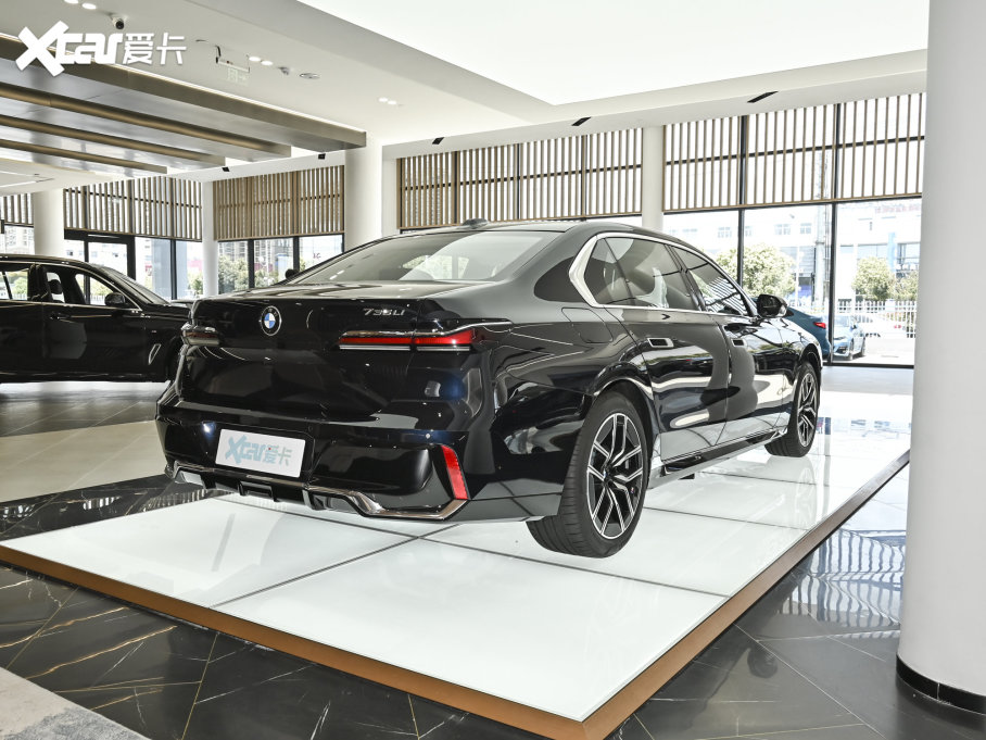 2023R7ϵ 735Li M\b