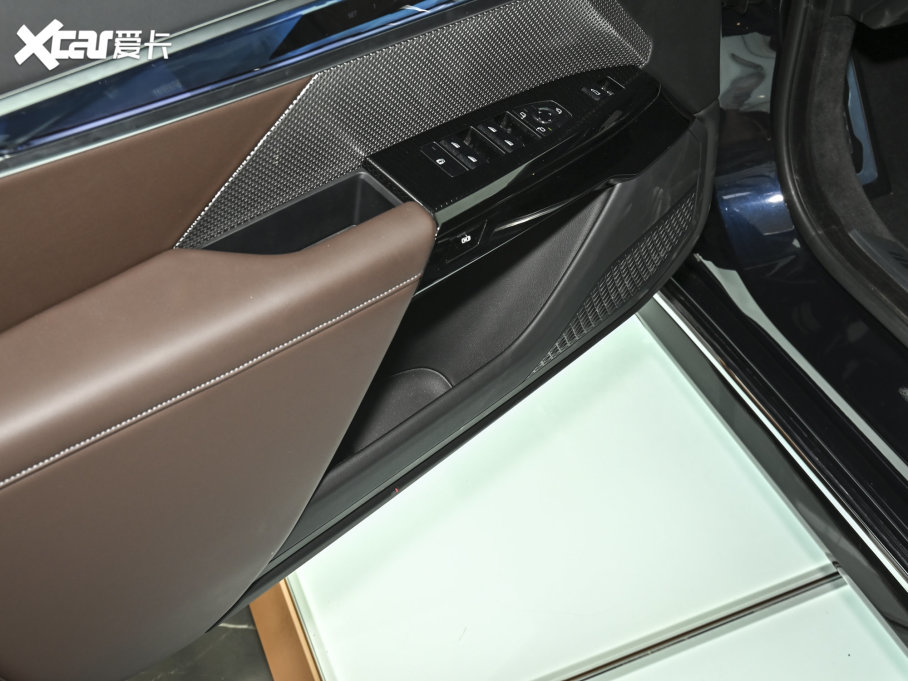 2023R7ϵ 735Li M\b