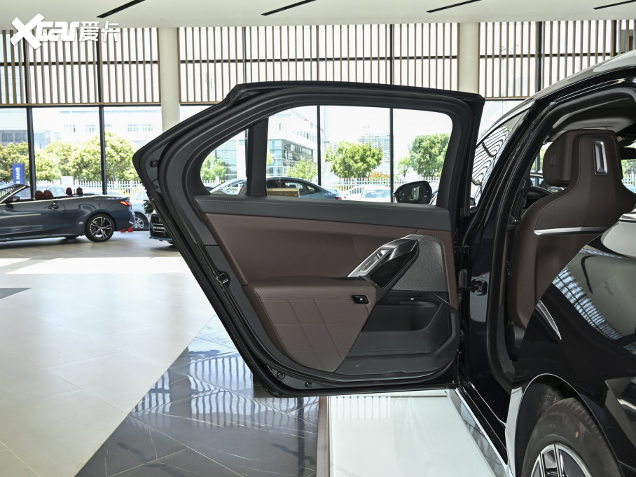 2023R7ϵ 735Li M\b