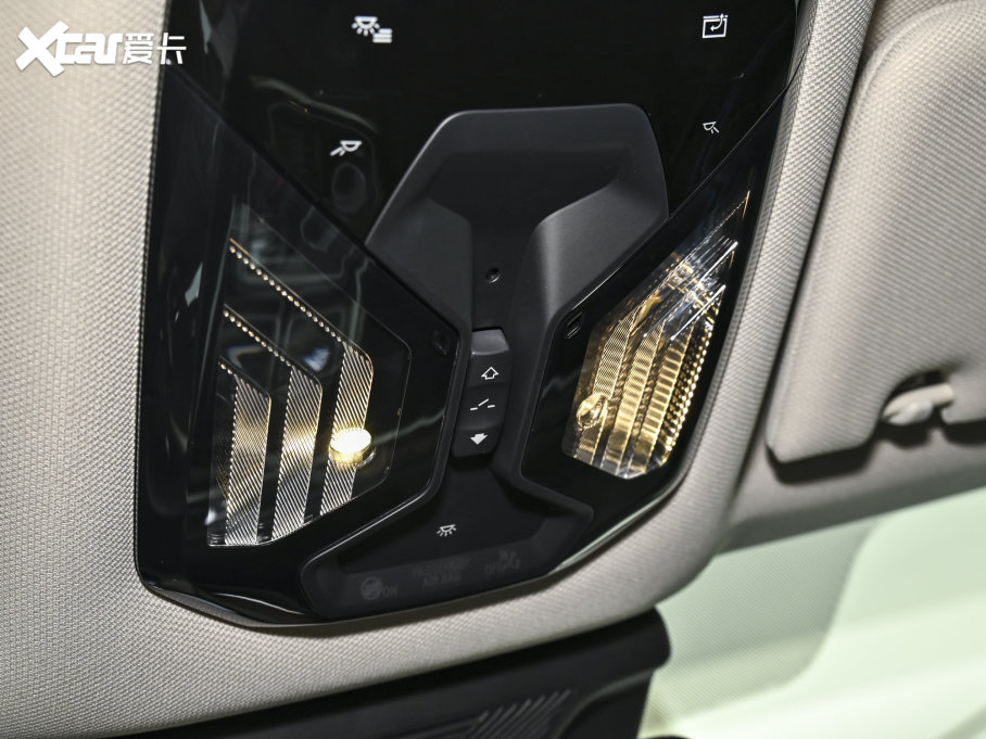 2023R7ϵ 735Li M\b