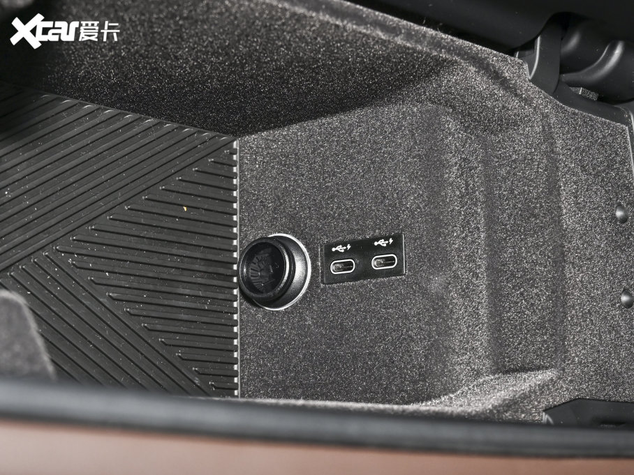 2023��R7ϵ 735Li M�\�����b