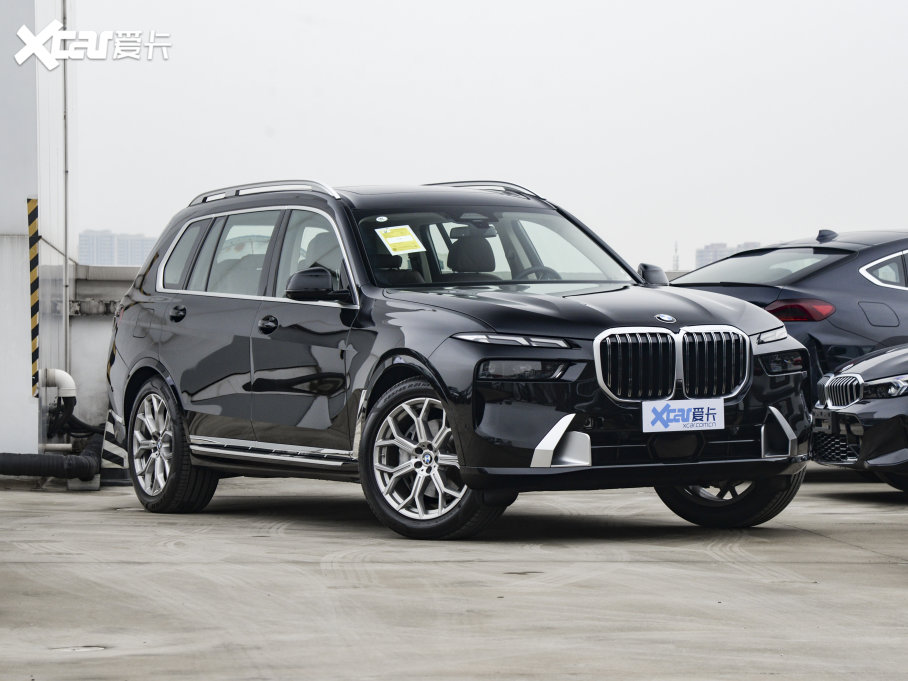 2023RX7 xDrive40i IͺAb