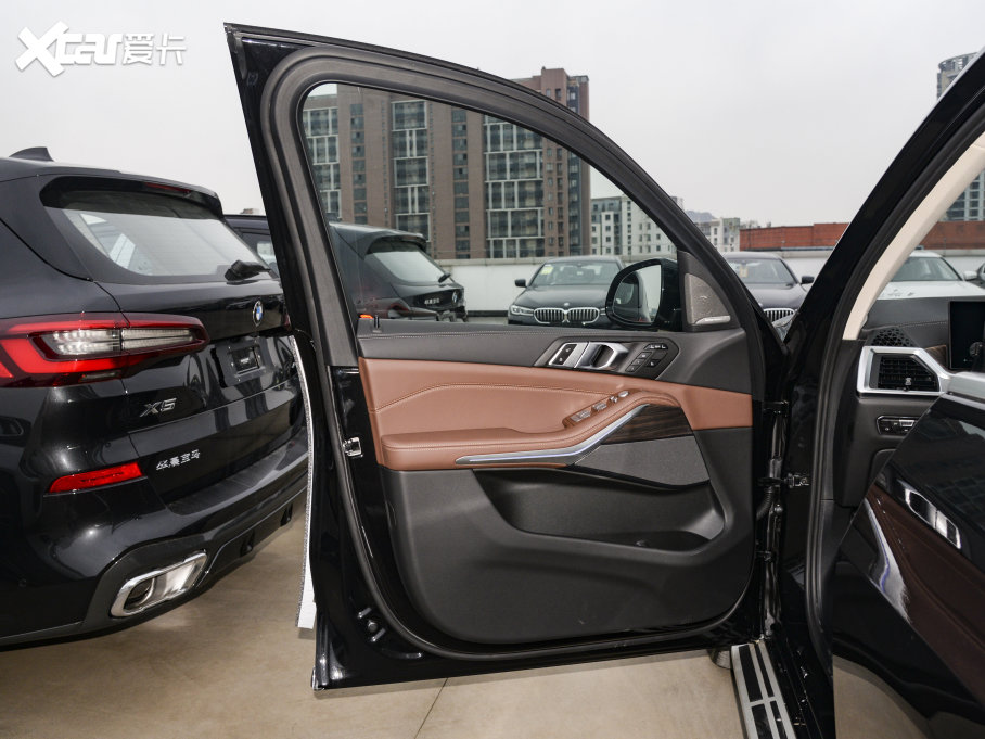 2023RX7 xDrive40i IͺAb