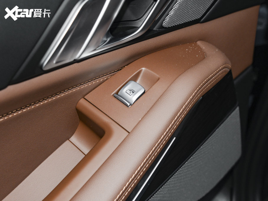 2023RX7 xDrive40i IͺAb